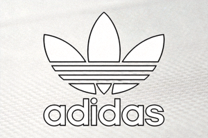 知名体育品牌Adidas三条纹标志