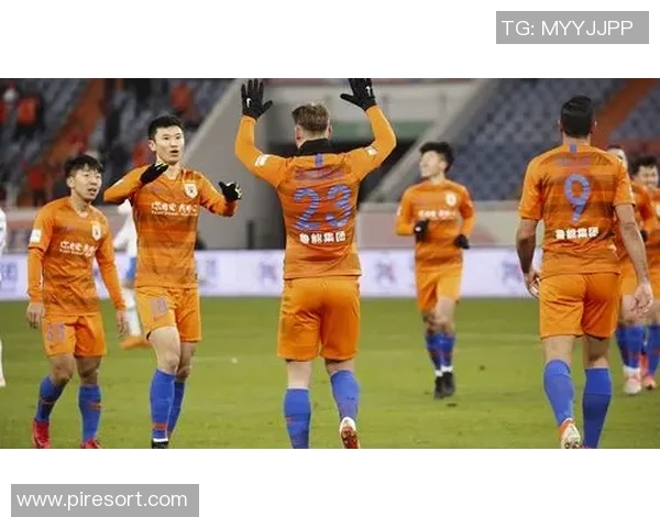 央视直播泰达对阵鲁能精彩赛事回顾与分析